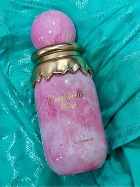 Marshmallow Blush 100ml Paris corner sprayed once